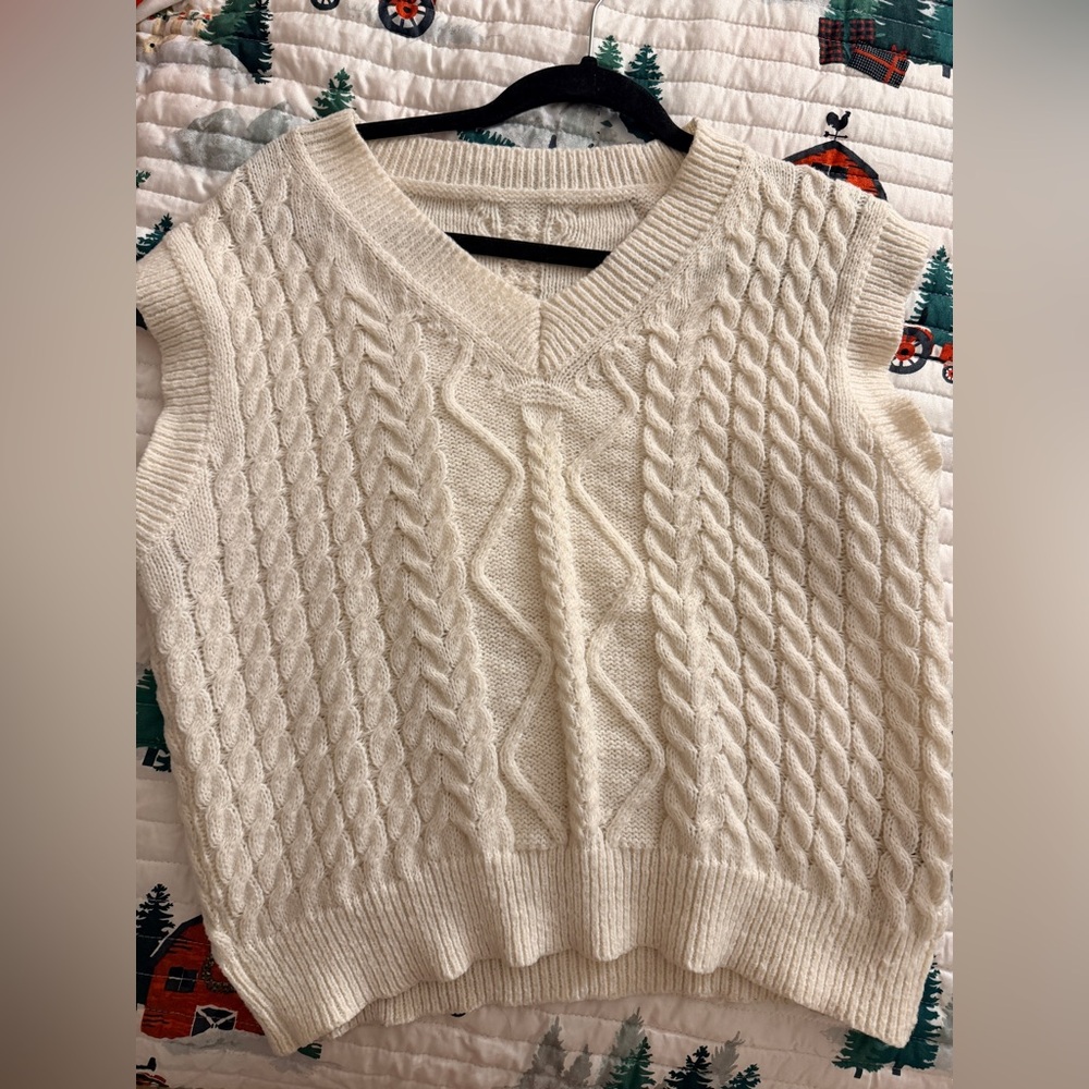SHEIN Cream V-Neck Cable Knit Sweater Vest